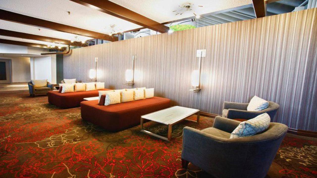 Holiday Inn Guelph Hotel & Conference Centre, An Ihg Hotel Extérieur photo