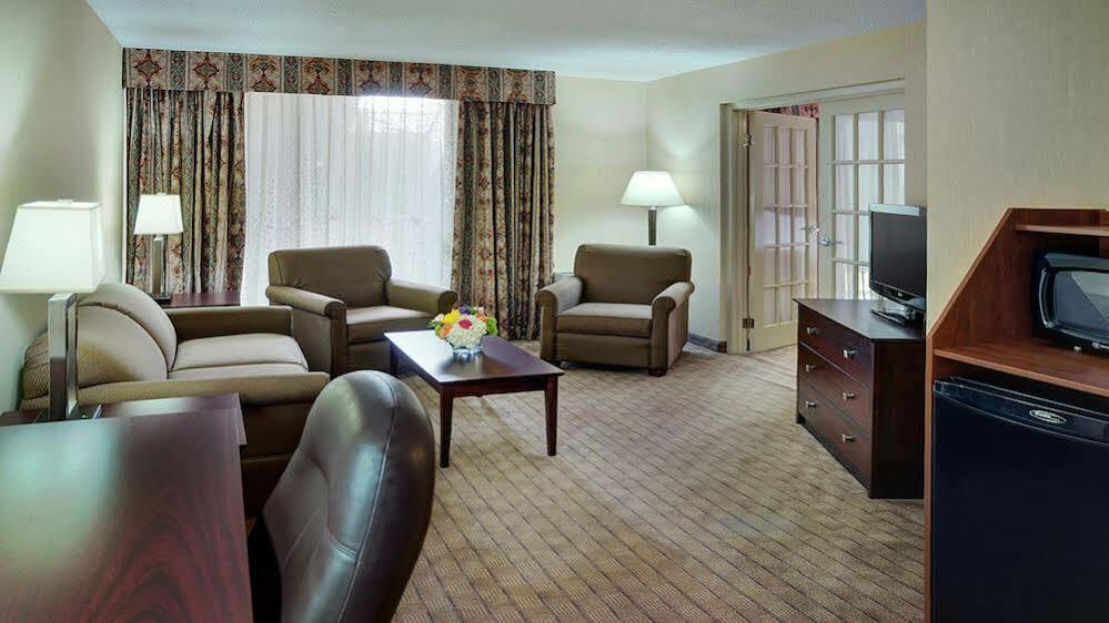Holiday Inn Guelph Hotel & Conference Centre, An Ihg Hotel Extérieur photo