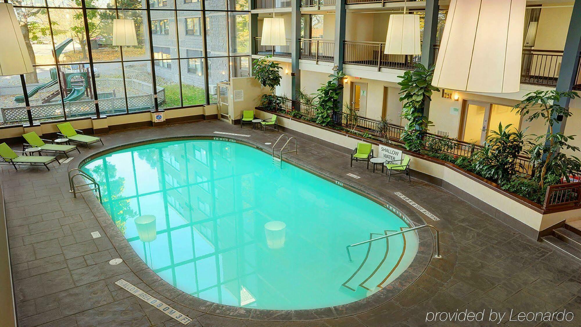 Holiday Inn Guelph Hotel & Conference Centre, An Ihg Hotel Extérieur photo