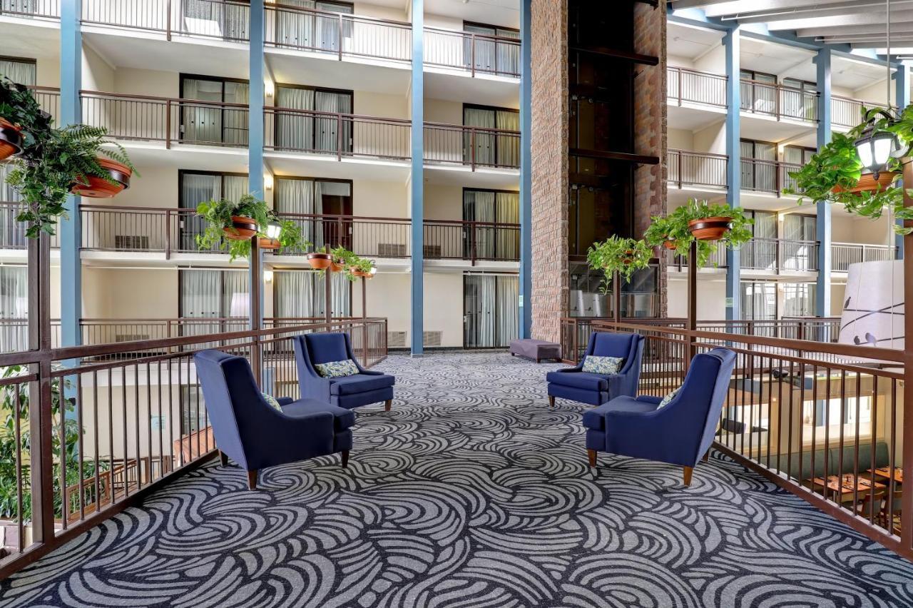 Holiday Inn Guelph Hotel & Conference Centre, An Ihg Hotel Extérieur photo