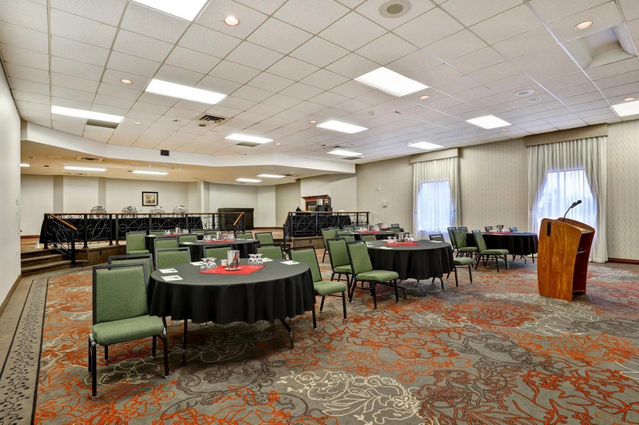 Holiday Inn Guelph Hotel & Conference Centre, An Ihg Hotel Extérieur photo