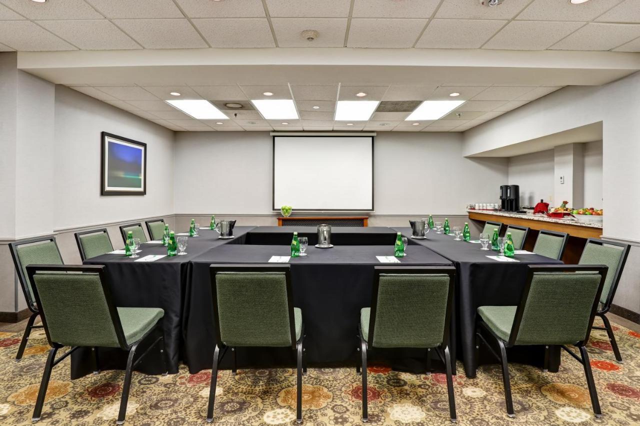 Holiday Inn Guelph Hotel & Conference Centre, An Ihg Hotel Extérieur photo