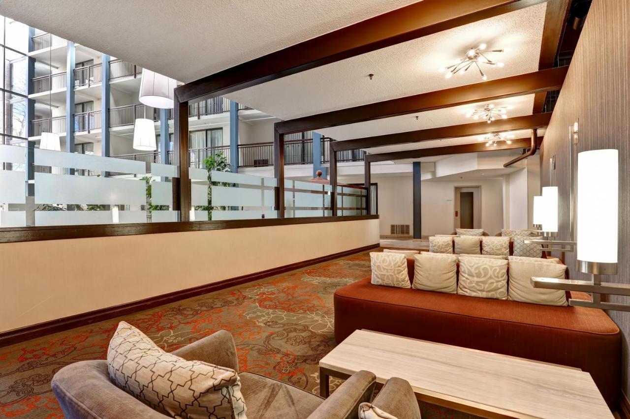 Holiday Inn Guelph Hotel & Conference Centre, An Ihg Hotel Extérieur photo