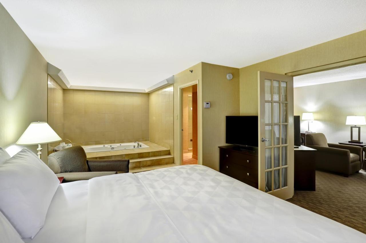 Holiday Inn Guelph Hotel & Conference Centre, An Ihg Hotel Extérieur photo